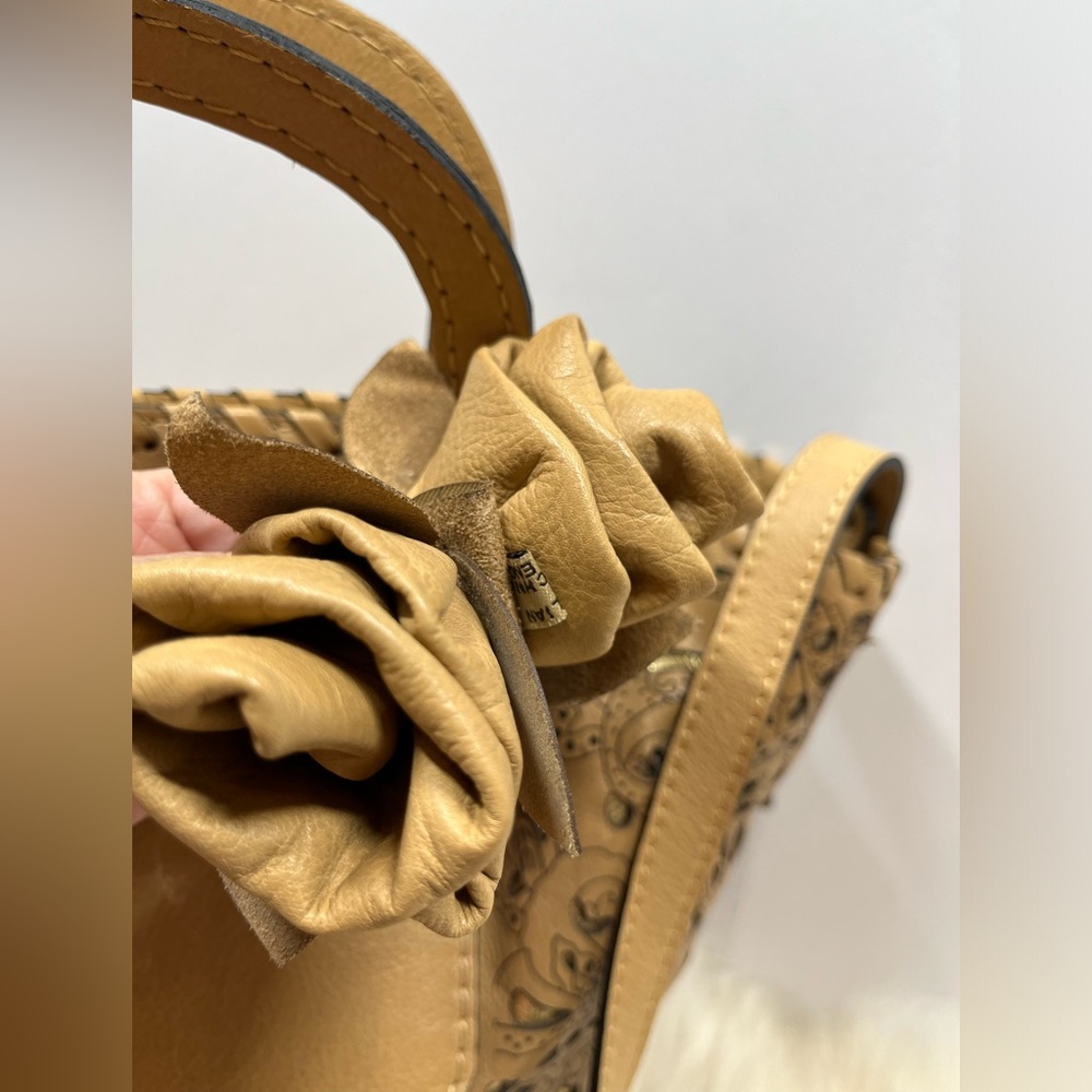 Patricia Nash Laser Lace Vilani Leather Tote with Metallic Gold leather undercut - Picture 6 of 17